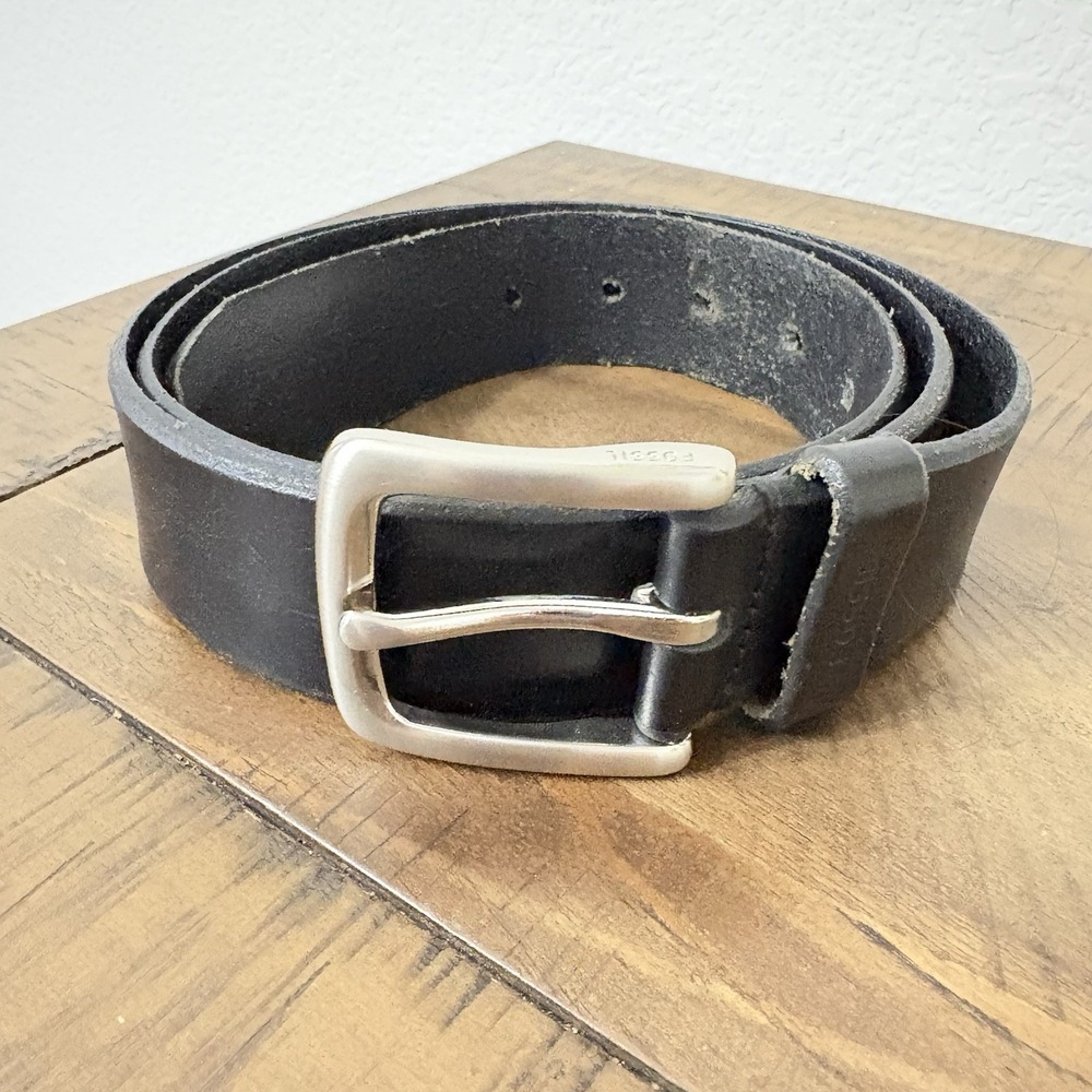 Fossil Mens Black Genuine Leather Belt Size 40 Silver Buckle Vintage
